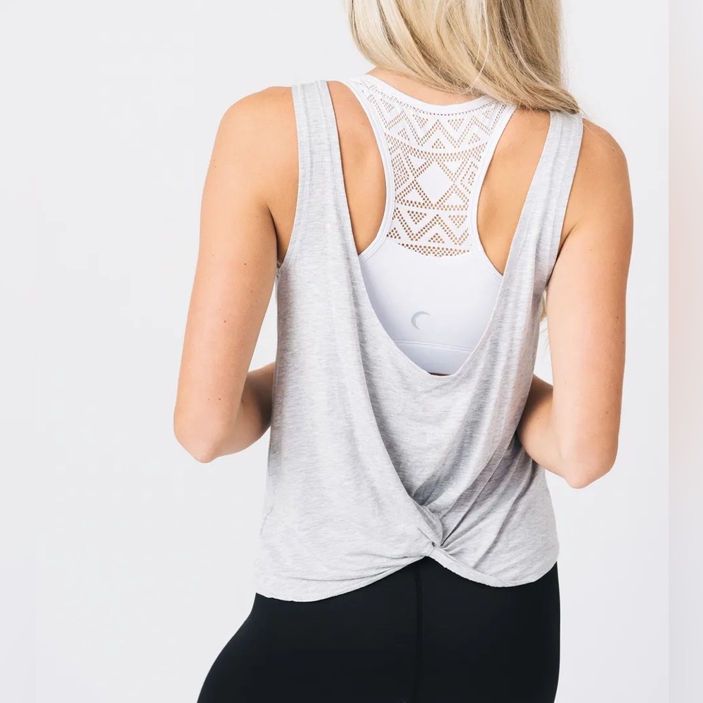 Zyia ash swirl tank